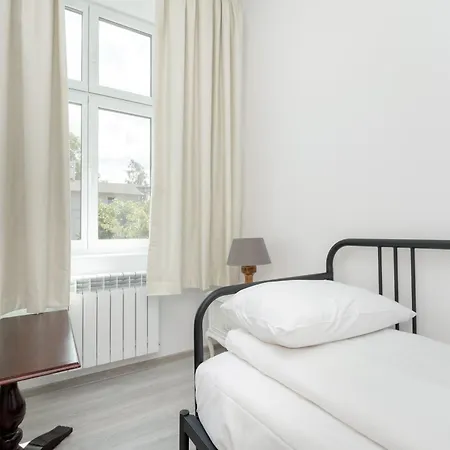 Z Parkingiem Tylko 8 Minut Spaceru Od Morza By Renters Daire Sopot